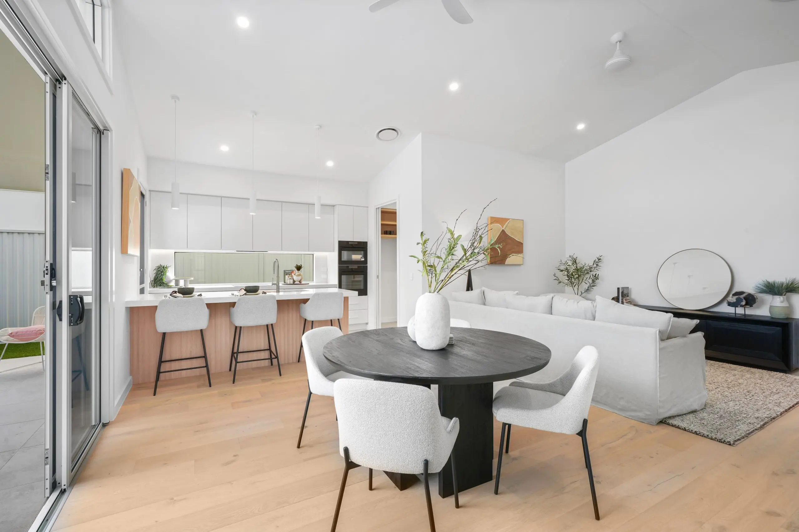 NATURA 39 008_LillyPilly_LightCoastal_Scheme3 (1)